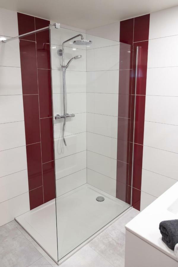 אוטרוט Les Chambres Chez Christine מראה חיצוני תמונה